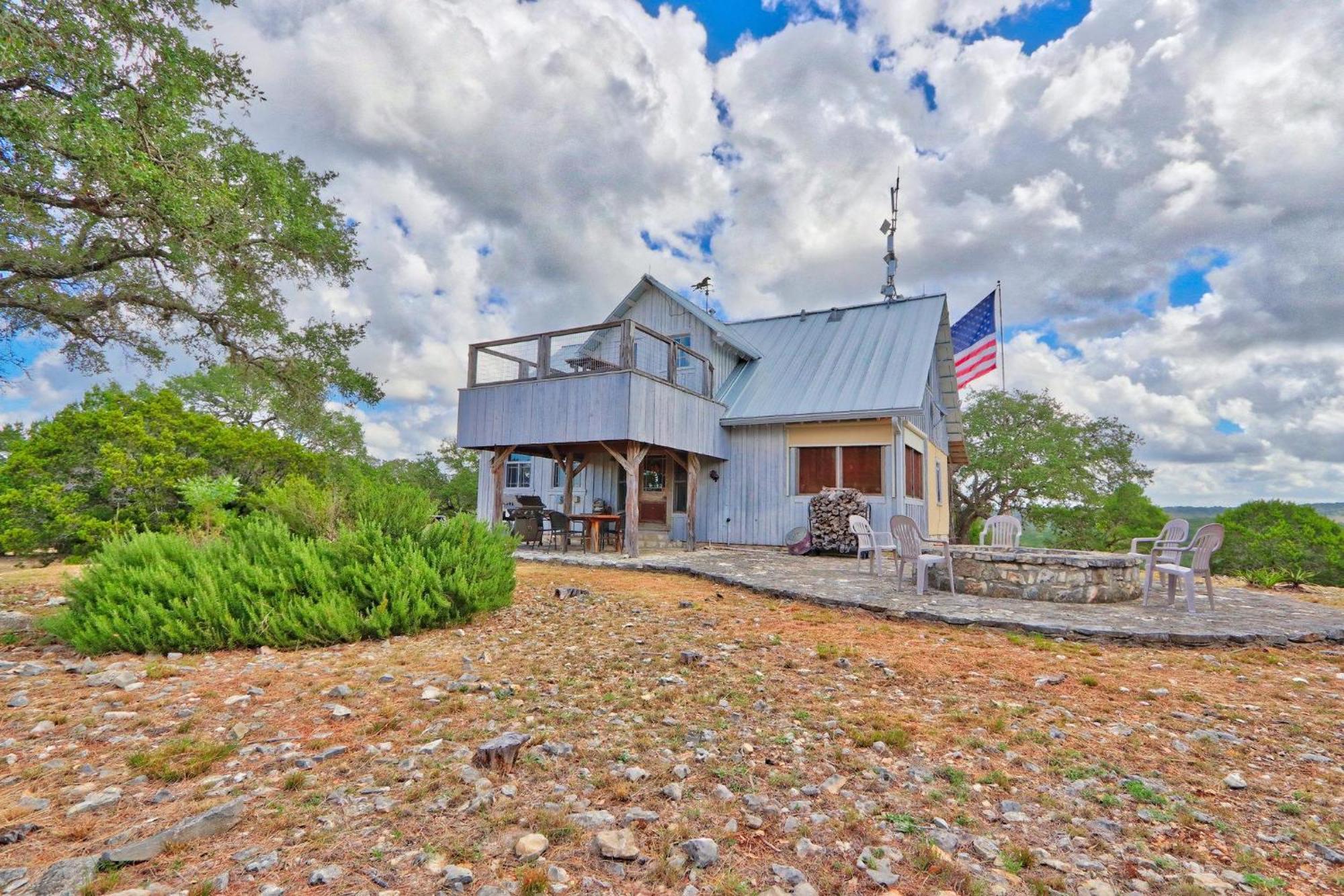 Log Cabin At Old Glory Ranch Wimberley Exteriér fotografie