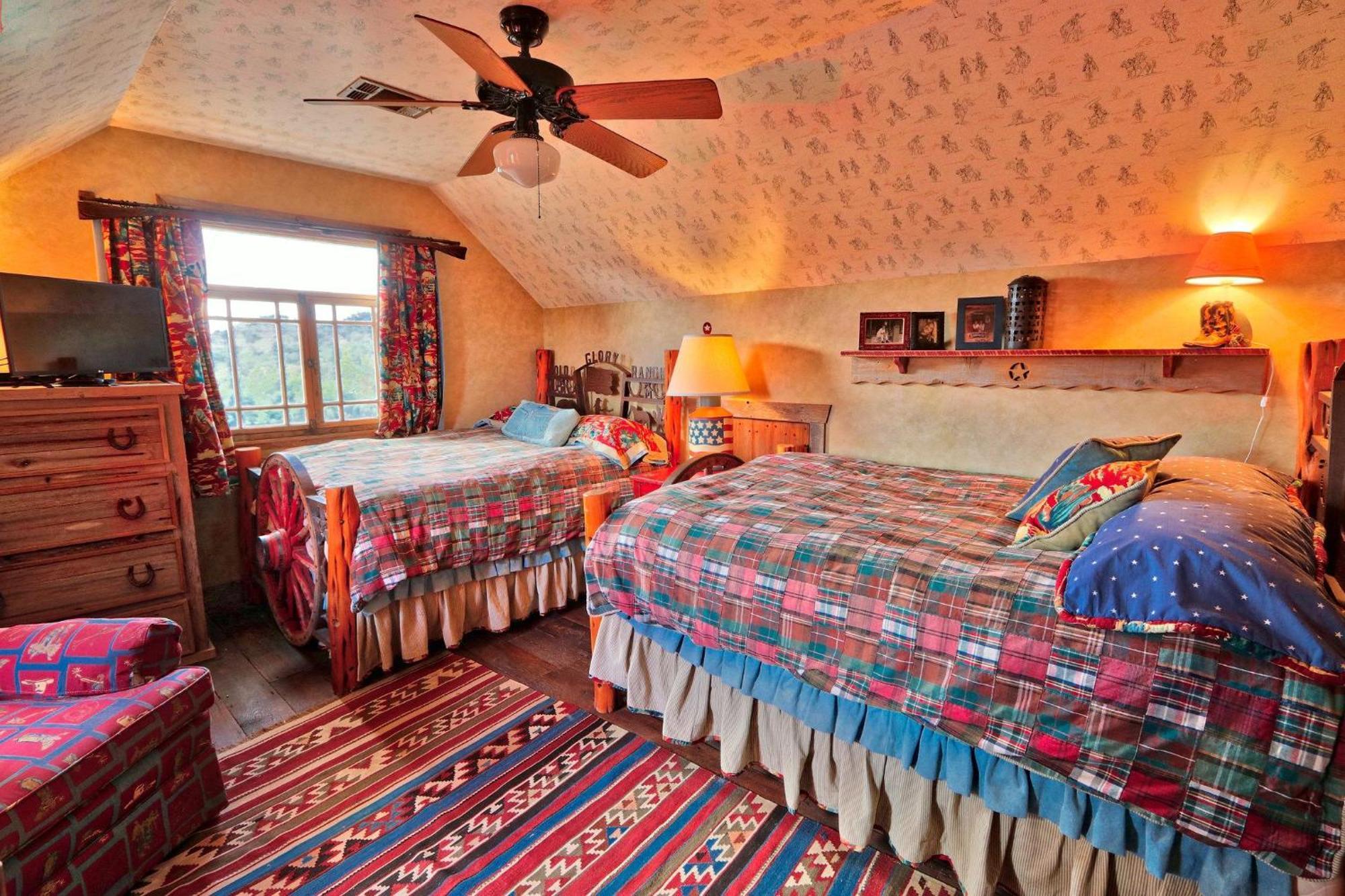 Log Cabin At Old Glory Ranch Wimberley Exteriér fotografie